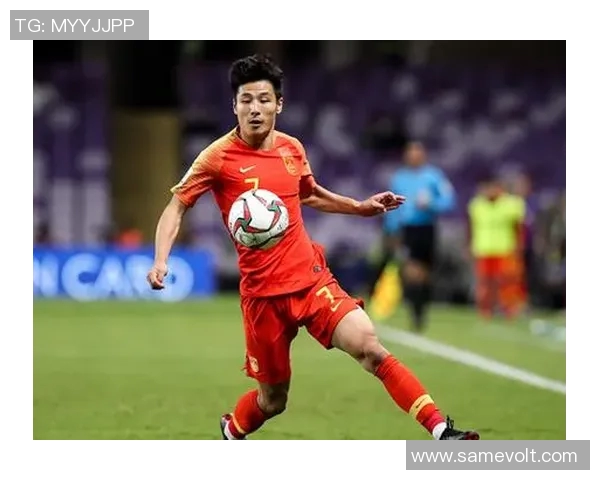 今天上港与申花激战正酣谁将赢得这场上海德比的荣耀与自豪